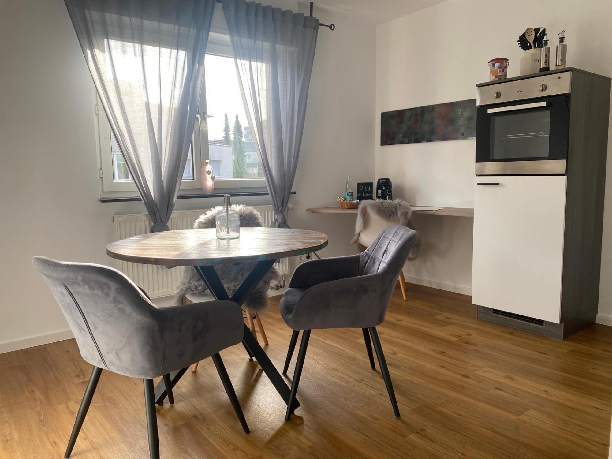 Apartment Roomy Comfort - Zwischen Heidelberg Und Mannheim Edingen-Neckarhausen Dış mekan fotoğraf