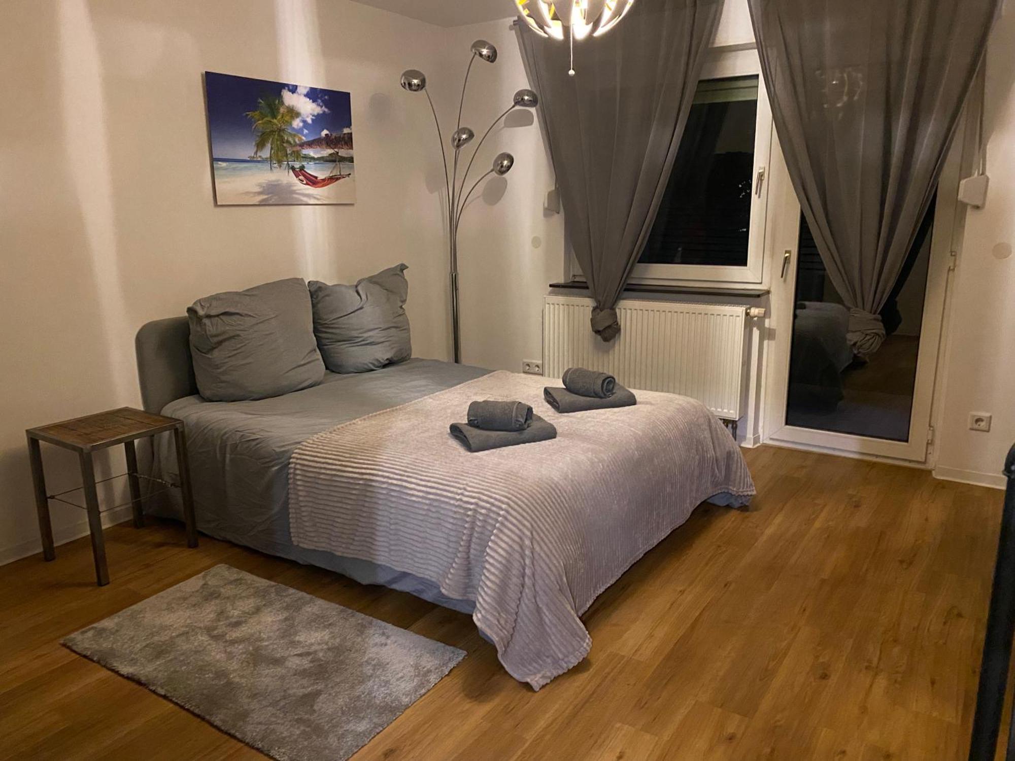Apartment Roomy Comfort - Zwischen Heidelberg Und Mannheim Edingen-Neckarhausen Dış mekan fotoğraf